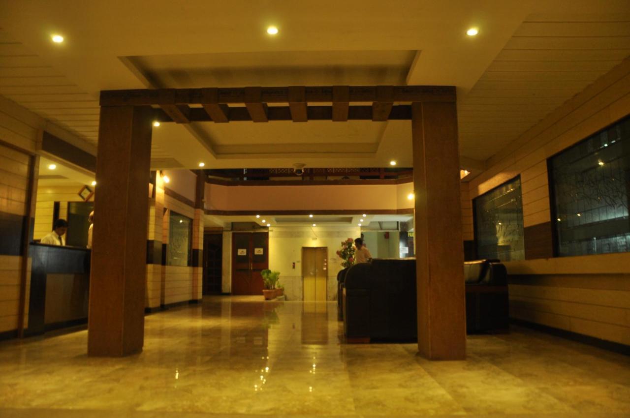 Hotel Pams Mayiladuthurai Eksteriør billede