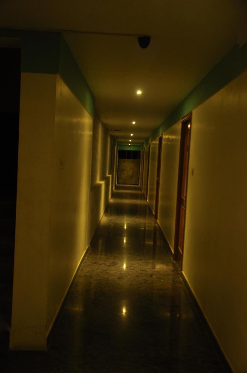 Hotel Pams Mayiladuthurai Eksteriør billede