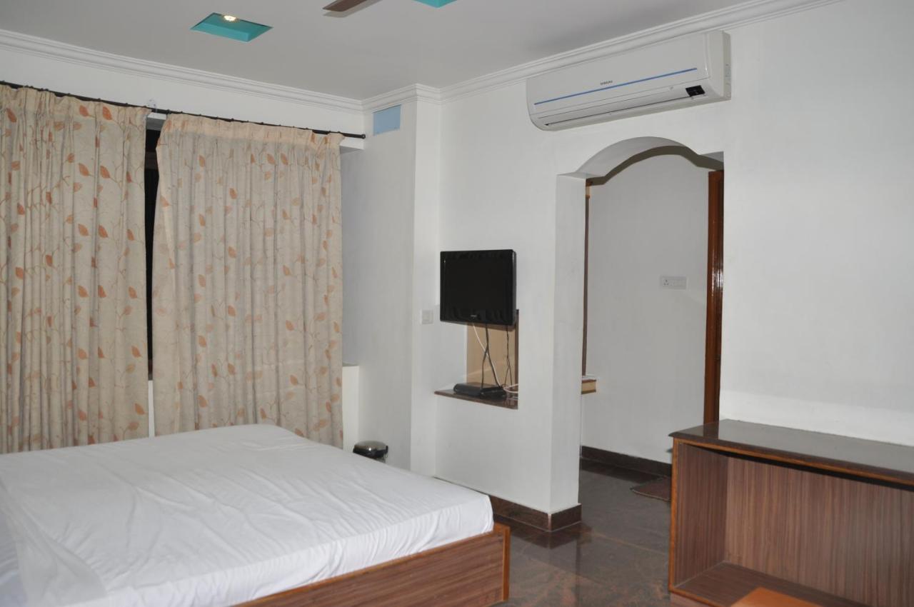 Hotel Pams Mayiladuthurai Eksteriør billede